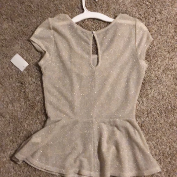 Dressy top - Picture 2 of 3